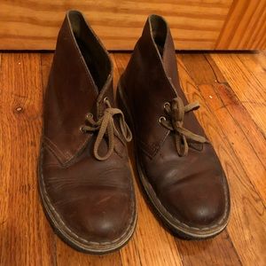 Clark’s desert boot women’s brown size 5.5